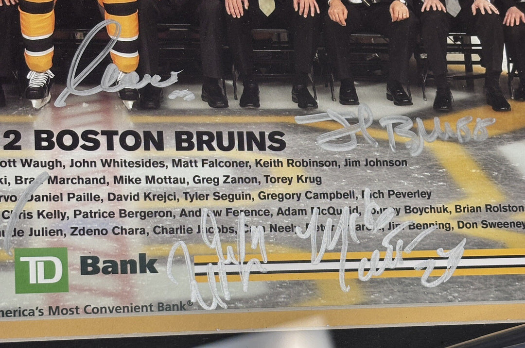 2011-12 Boston Bruins Team Signed Framed Photo Chara Thomas Bergeron Sportsworld