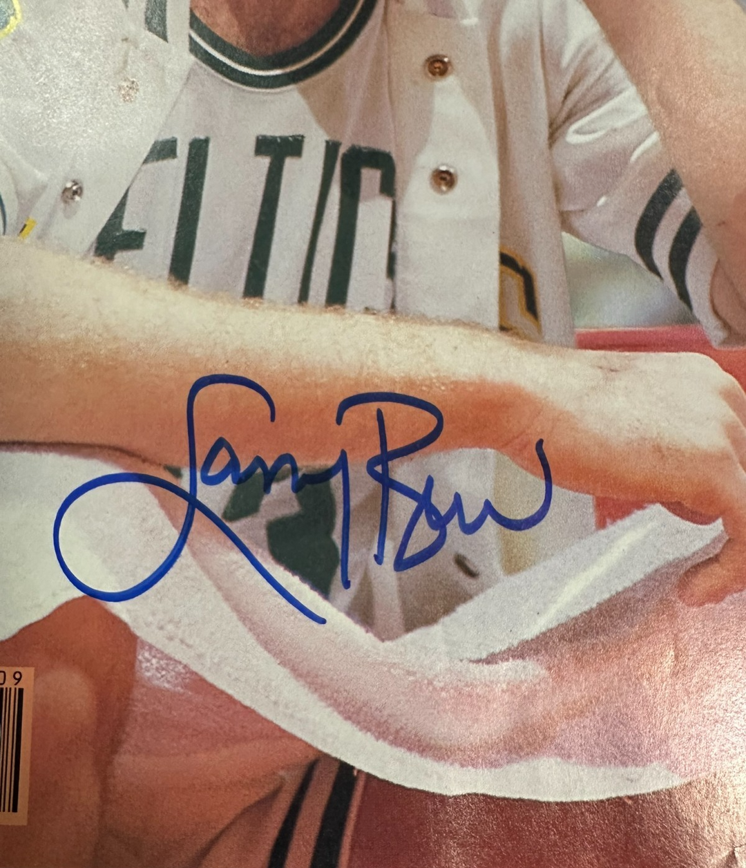 Larry Bird Autographed 3/3/1986 Sports Illustrated No Label Bird Hologram