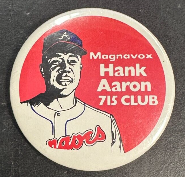 1970's Baseball Magnavox Advertising Hank Aaron Atlanta Braves Souvenir Pin