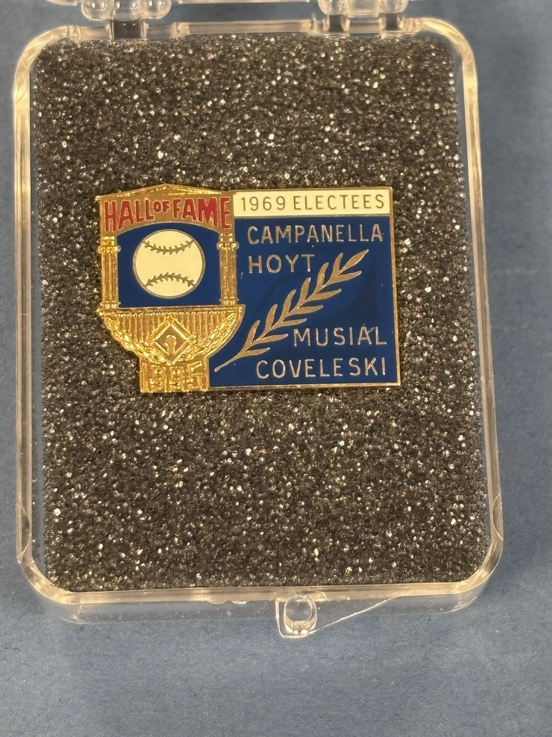 1995 MLB Hall Of Fame Pin 1969 Electee Campanella Hoyt Musial Coveleski
