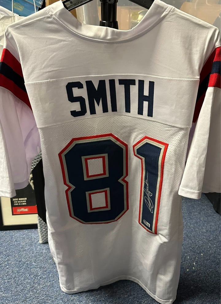 Jonnu Smith Autographed New England Patriots Replica Jersey BAS NFL