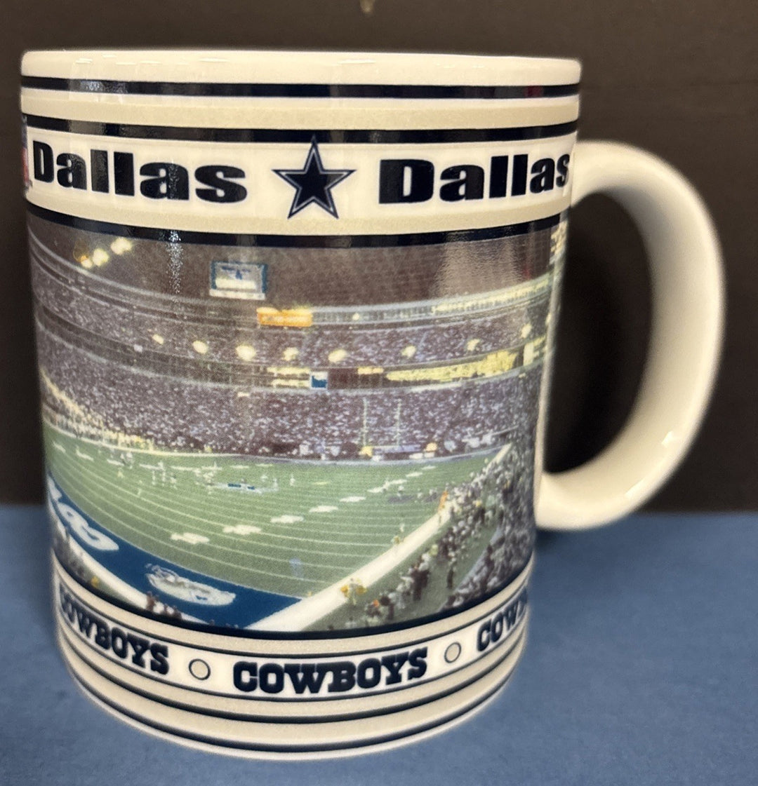 The Danbury Mint Dallas Cowboys Game Day Mug A Full House