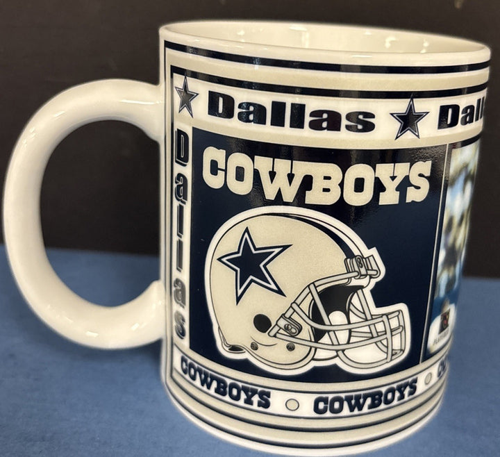The Danbury Mint Dallas Cowboys Game Day Mug In The Huddle