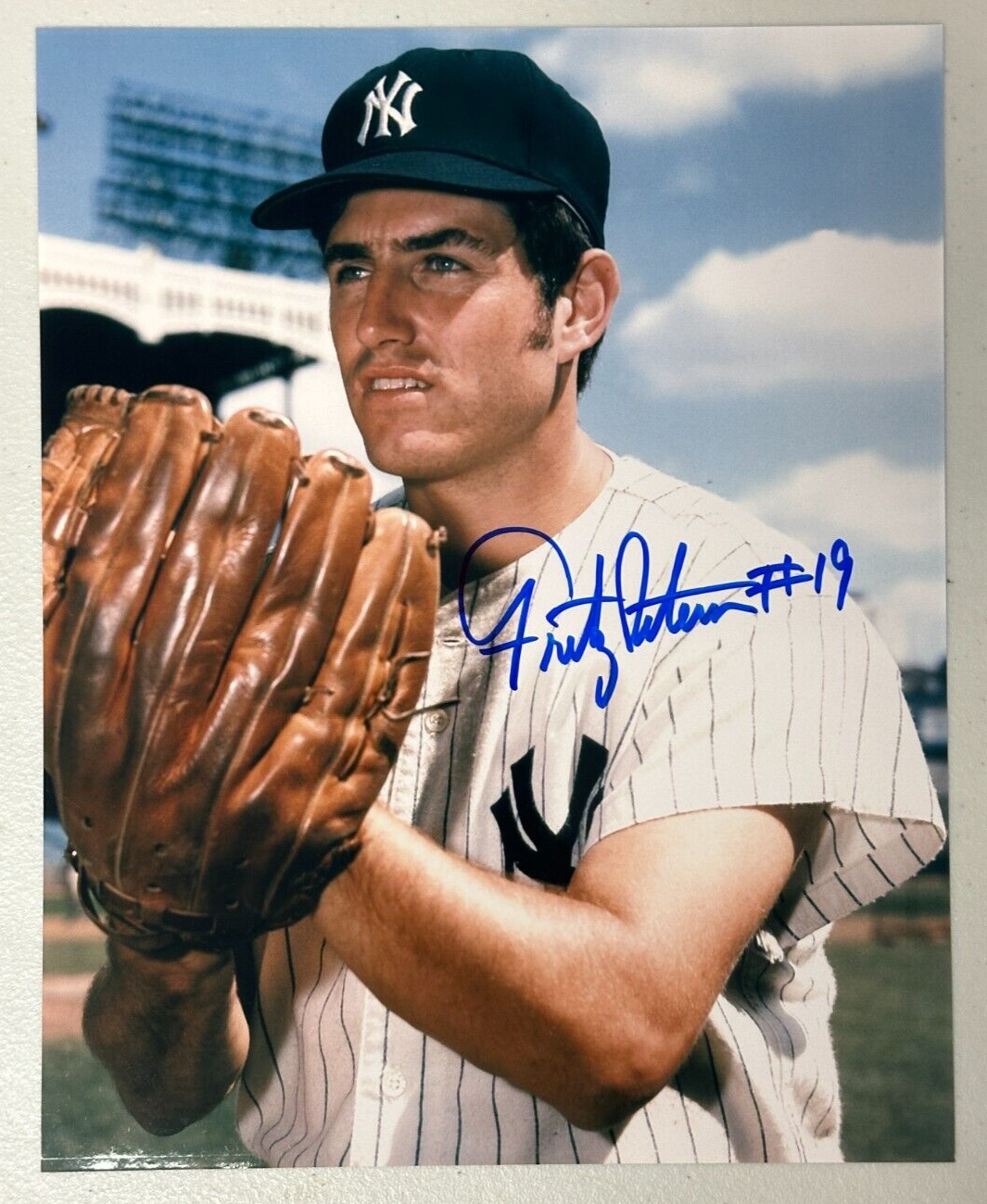 Fritz Peterson Autographed New York Yankees 8x10 Photo