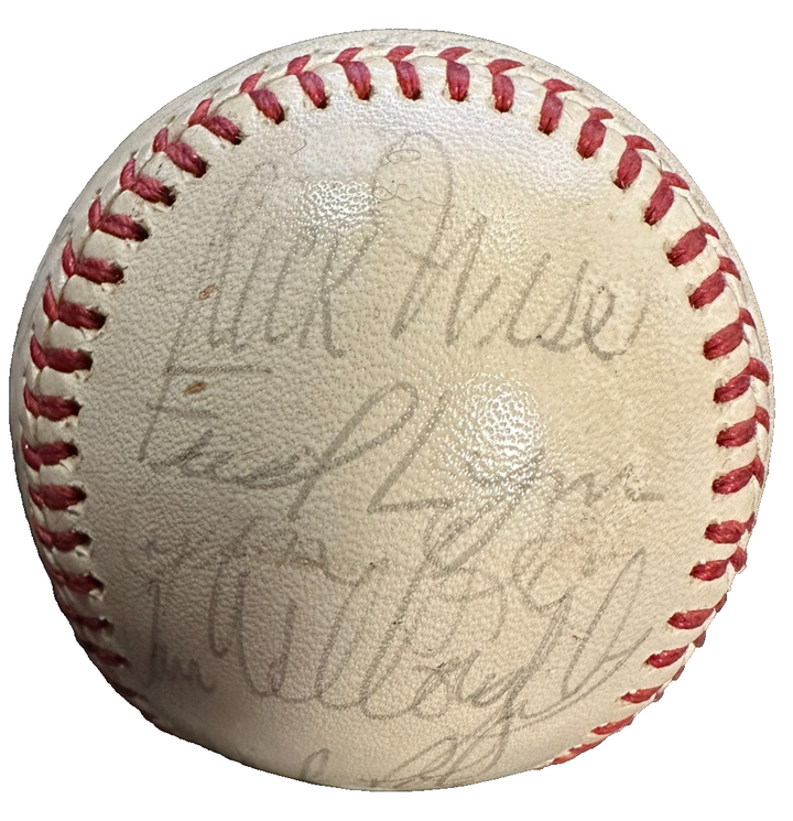 1976 Boston Red Sox Team Autographed Baseball Yaz Tiant Fisk Jenkins