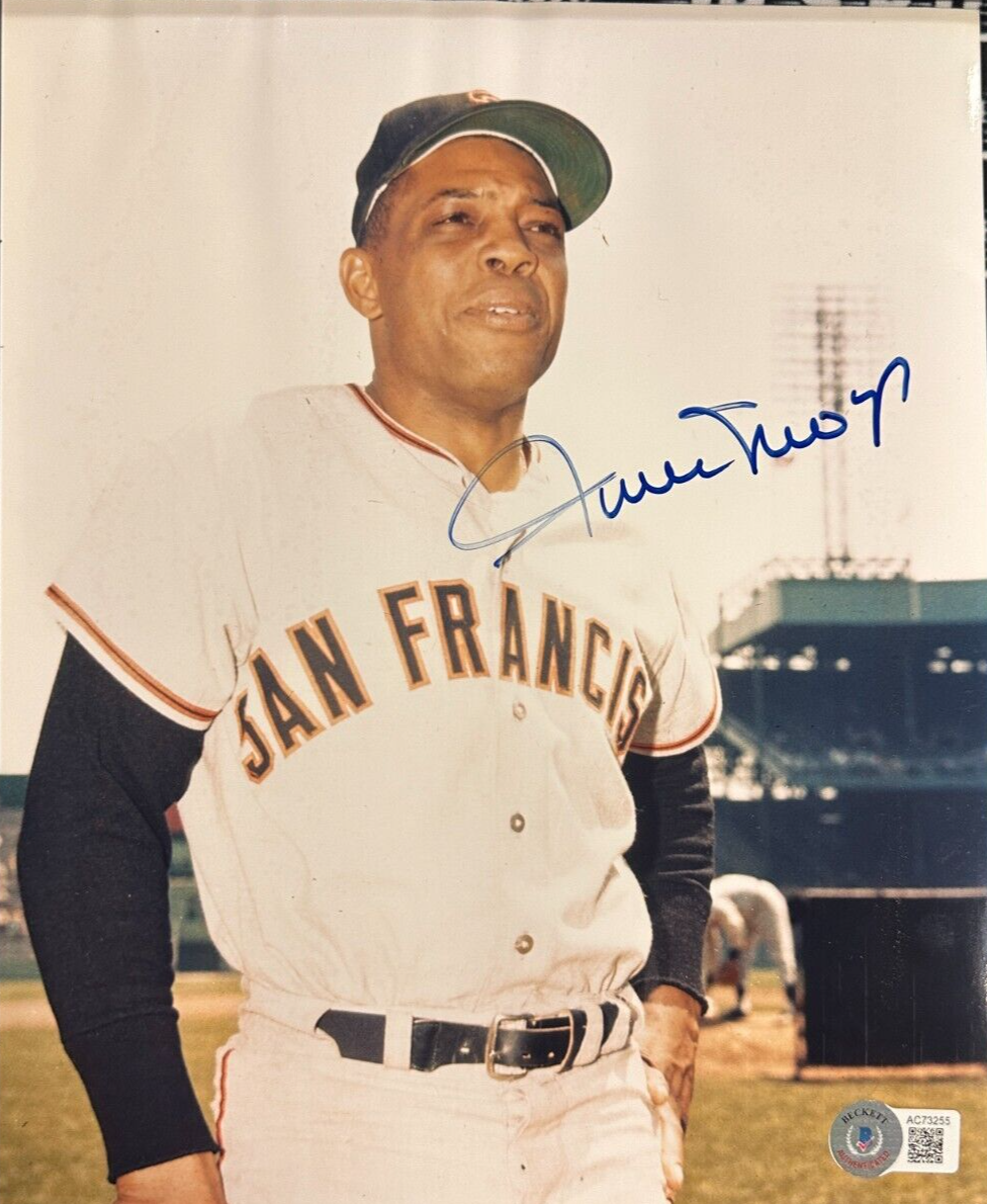 Willie Mays Autographed 8x10 Photo San Francisco Giants BAS HOF