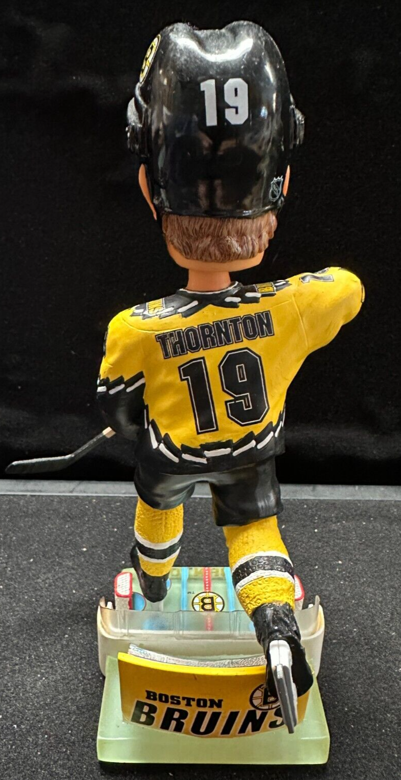 Boston Bruins Joe Thornton Bobblehead Forever Collectibles /5019 Pooh Bear