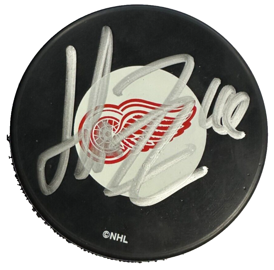 Henrik Zetterberg Autographed Detroit Red Wings Puck NHL BAS