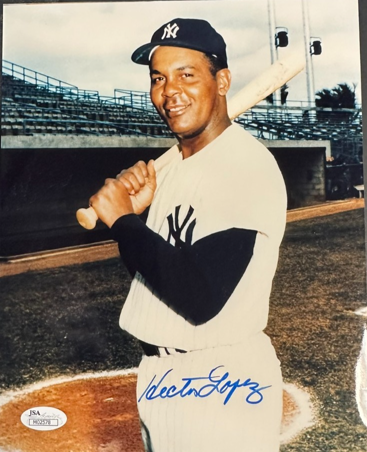 Hector Lopez Autographed New York Yankees 8x10 Photo JSA