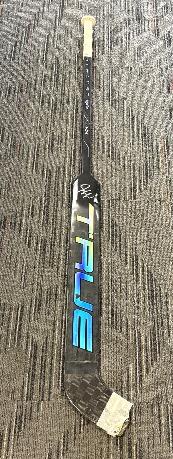 Boston Bruins Jeremy Swayman Signed Broken Game Used Stick Sportsworld COA