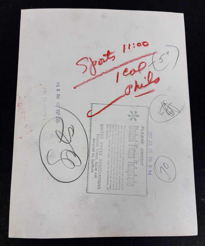 1957 Original 7x9 Newspaper Wire Photo Chuck Harmon Philadelphia Phillies