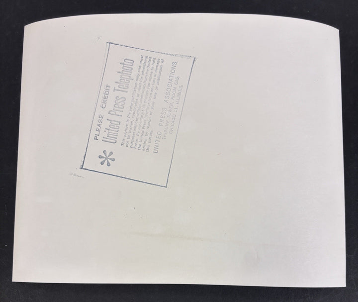 1957 Original 7x9 Newspaper Wire Photo Bill Bruton Dee Fondy Braves Pirates