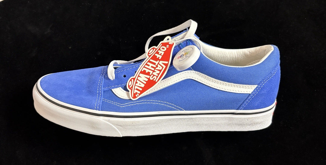Vans Unisex Old Skool Classic Skate Shoe mens 11.5