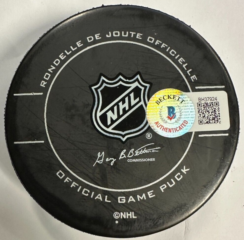 Willie O'Ree Autographed Boston Bruins Official Game Puck HOF BAS