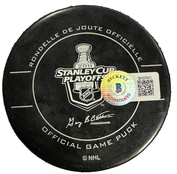 Patrice Bergeron Autographed 2011 Stanley Cup Finals Game 7 Puck Bruins BAS