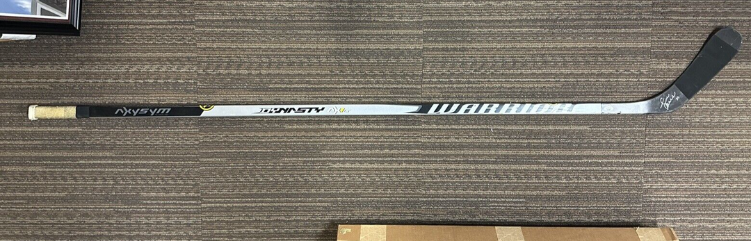 Zdeno Chara Game Used Warrior Dynasty Autographed Game Used Stick Bruins JSA