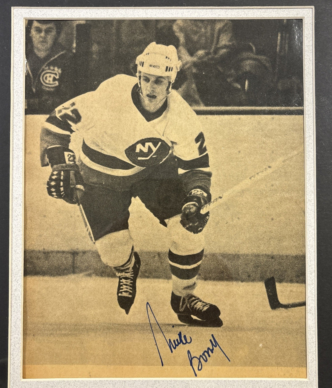 Mike Bossy New York Islanders Signed Framed Picture 18x14 COA