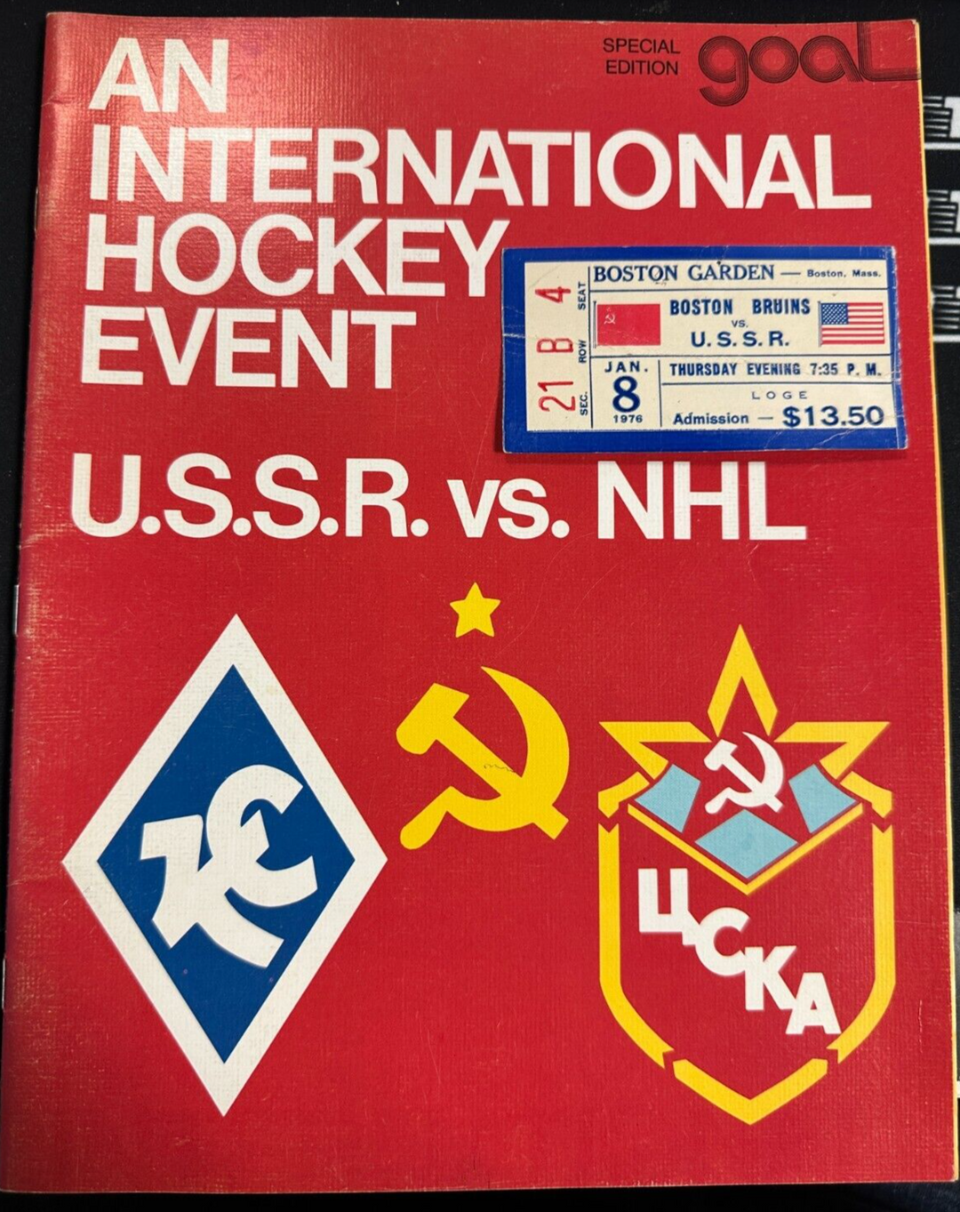 Jan 8, 1976 Boston Bruins Vs the U.S.S.R. Hockey Program & Ticket Stub