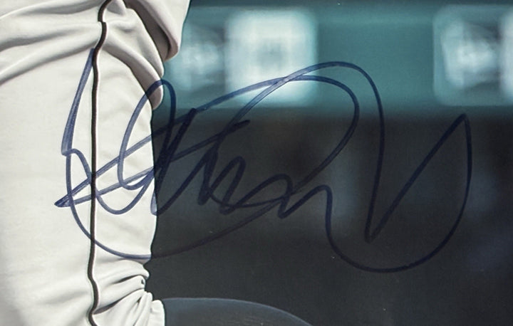 Ichiro Suzuki Signed 3000 Hits 16x20 Beckett Hologram Seattle Mariners