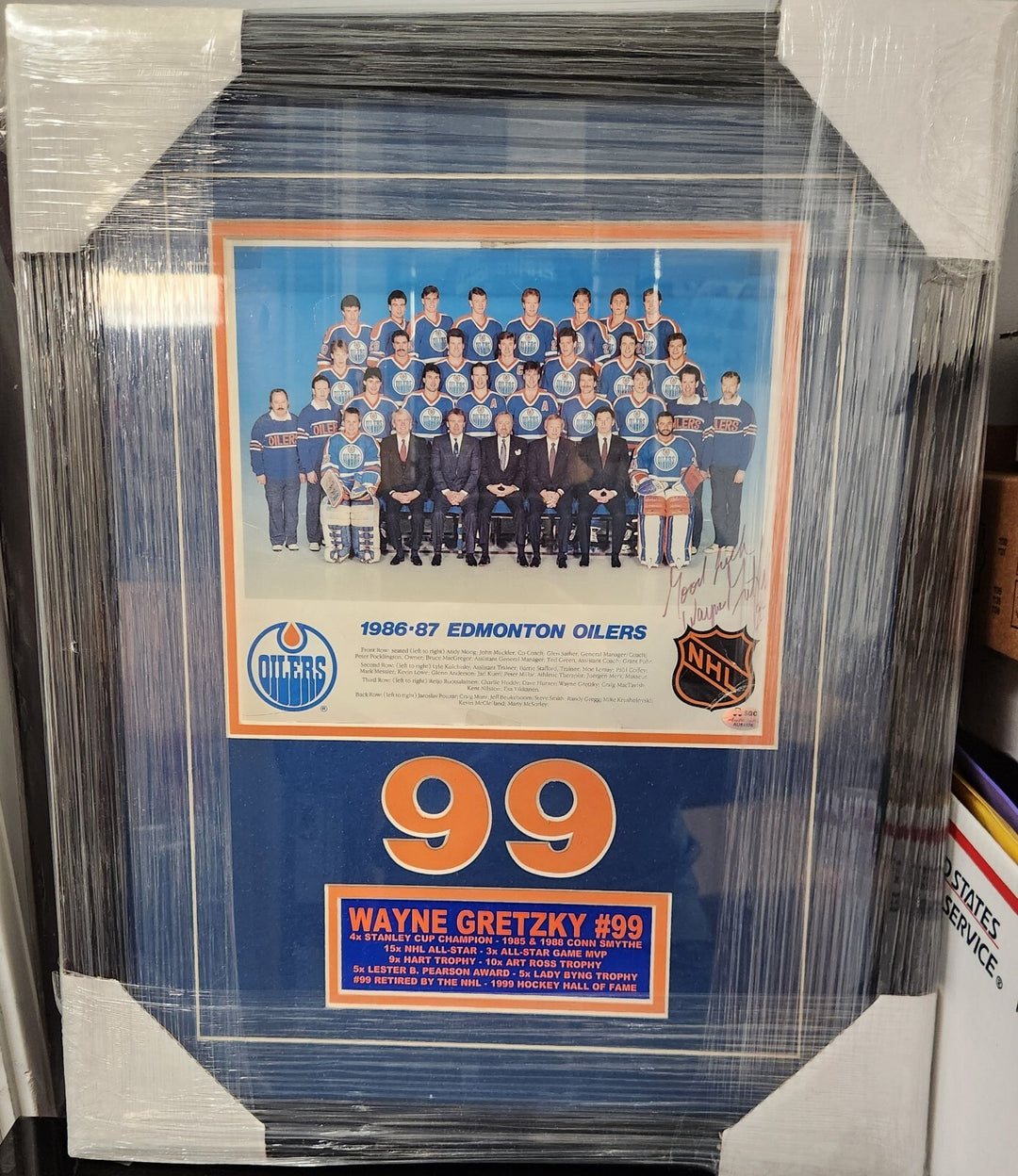 Wayne Gretzky Autographed 1986-87 Edmonton Oilers Team 8x10 Photo SGC COA HOF
