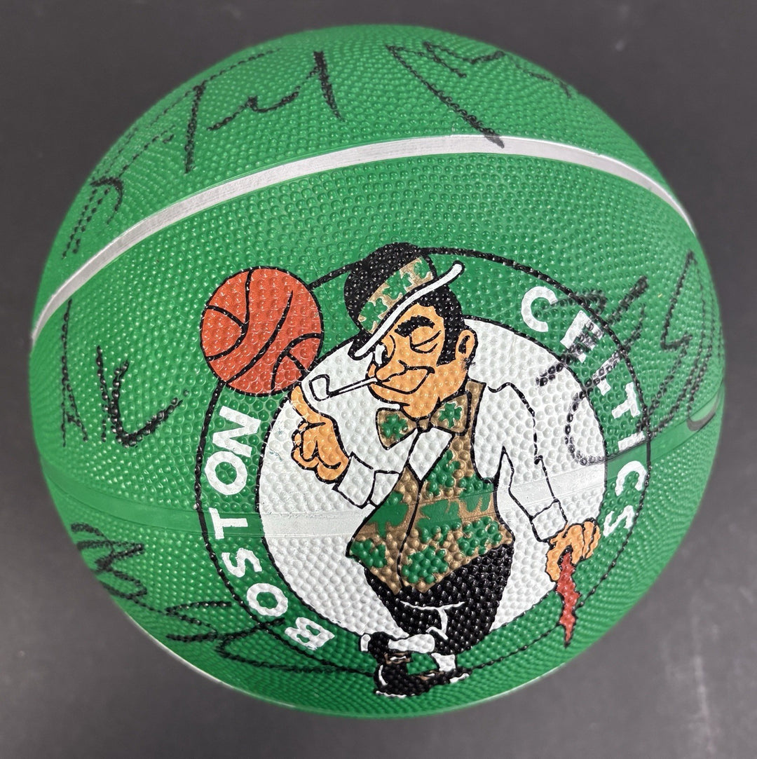 2006-07 Boston Celtics Team Signed Ball Paul Pierce +13 Sportsworld COA