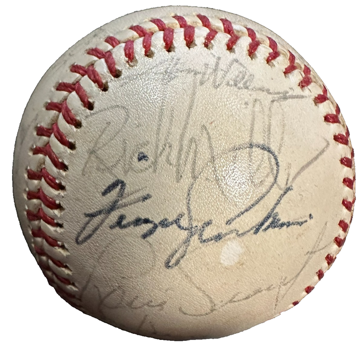 1976 Boston Red Sox Team Autographed Baseball Yaz Tiant Fisk Jenkins