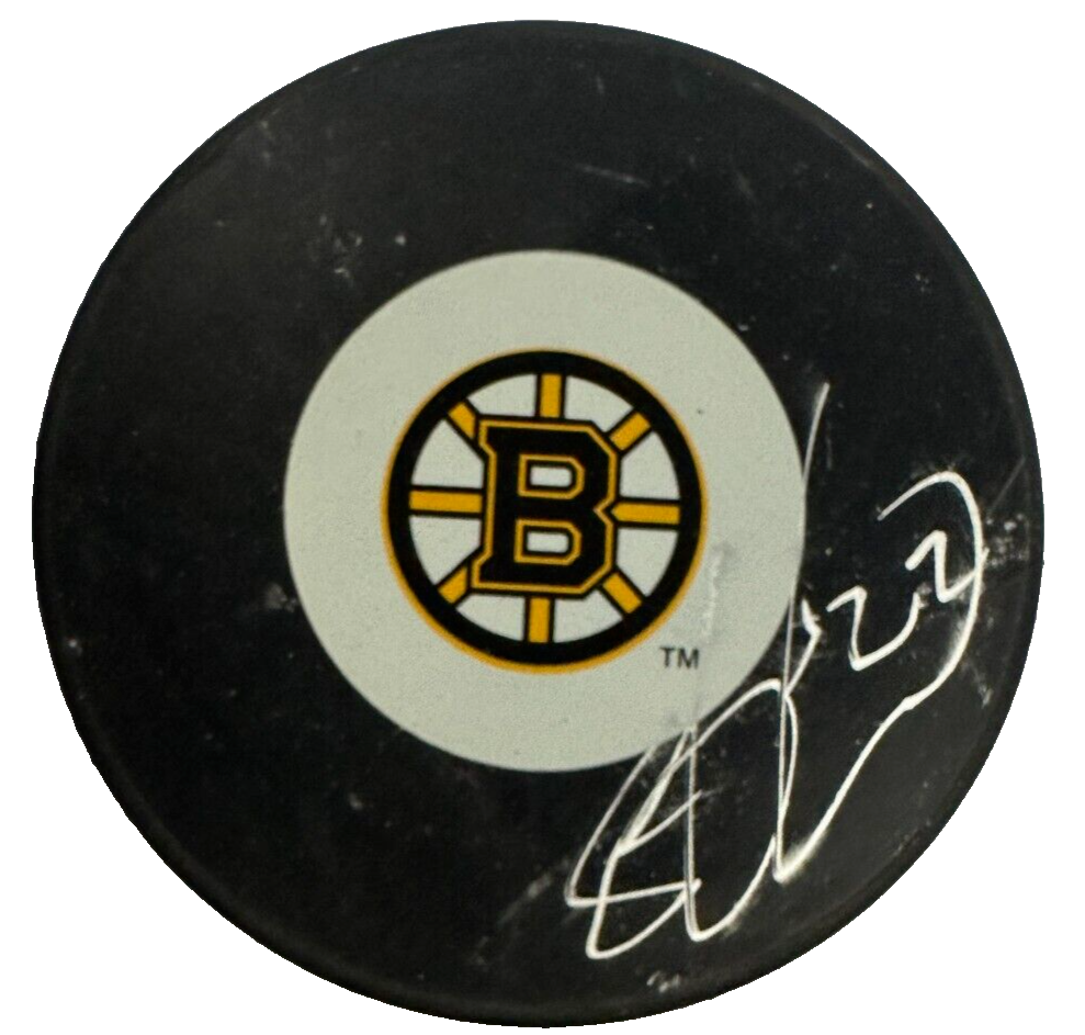 Shawn Thornton Autographed Boston Bruins Hockey Puck NHL