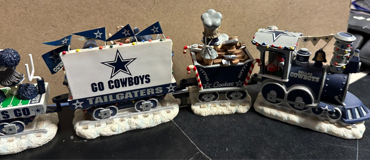 Dallas Cowboys Danbury Mint Holiday Halftime Train Set