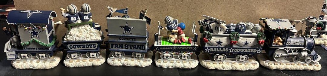 Dallas Cowboys Danbury Mint Christmas Express Train Set