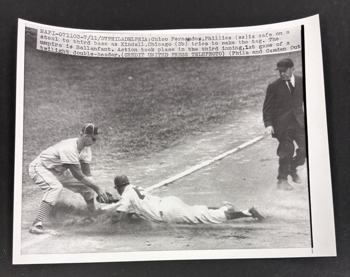 1957 Original 7x9 Newspaper Wire Photo Chico Fernandez Jerry Kendall Phillies