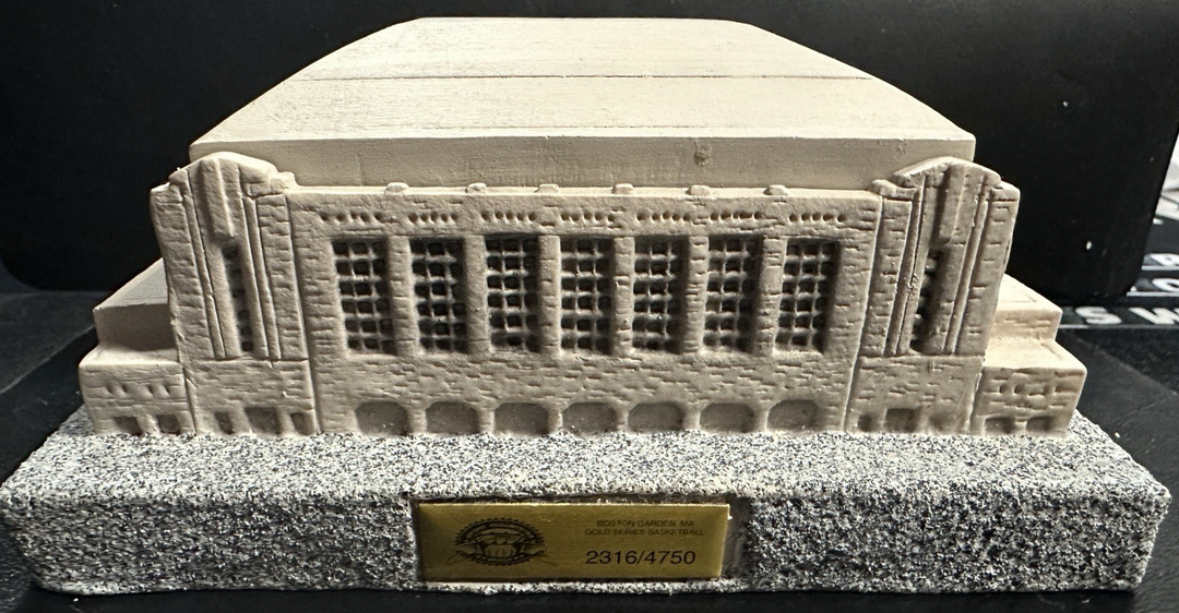 Sport Collectors Guild Gold Series Boston Garden Celtics & Bruins /4750 NIB