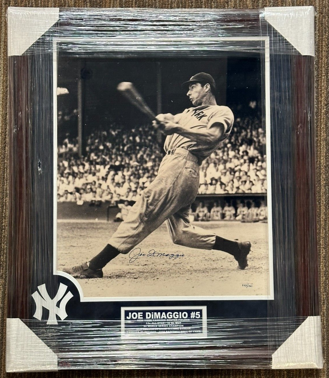 Joe DiMaggio Autographed 16x20 Photo New York Yankees Framed BAS /1941