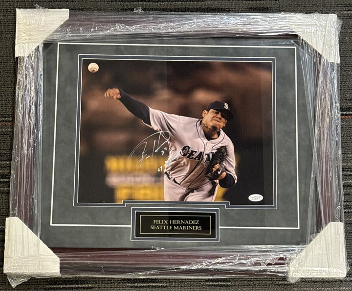 Felix Hernandez Signed With Cy Young Inscription Framed 11x14 JSA Seattle