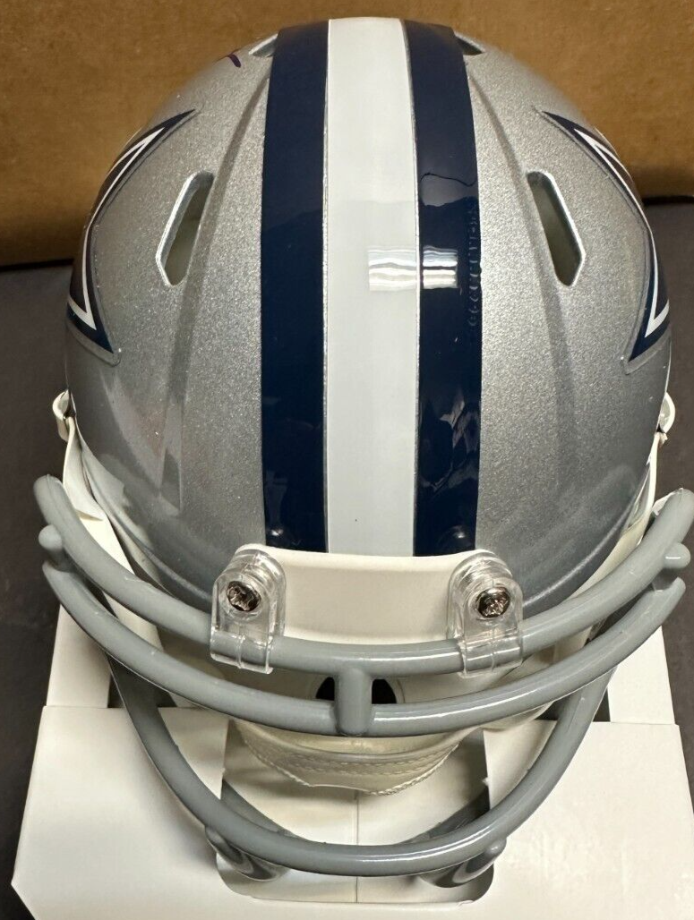 Bob Lilly Dallas Cowboys Autographed Mini Helmet with HOF 80 Inscription