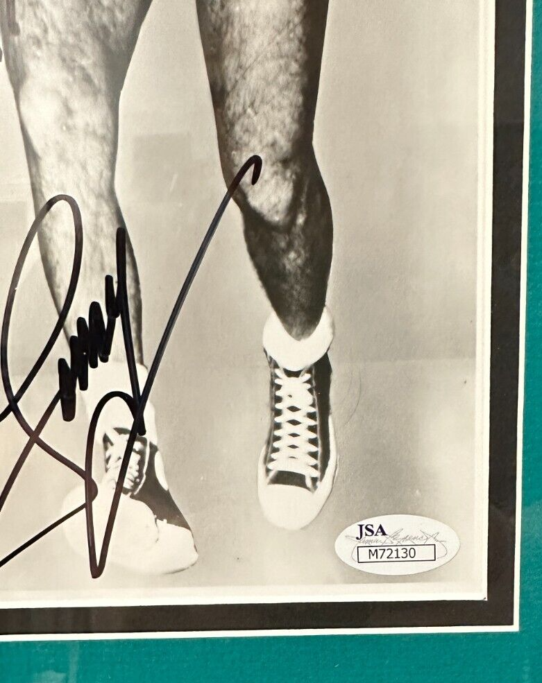 Bob Cousy Autographed 8x10 Boston Celtics Photo JSA HOF