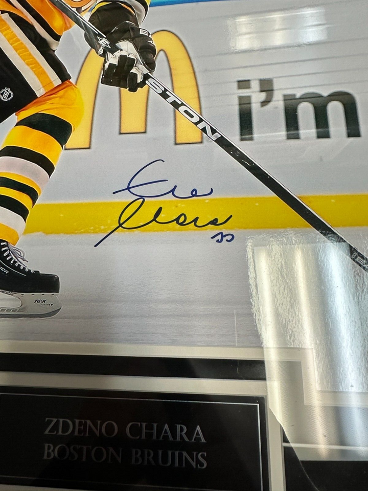 Zdeno Charra Autographed2010 Winter Classic 16x20 Photo Framed Bruins HOF