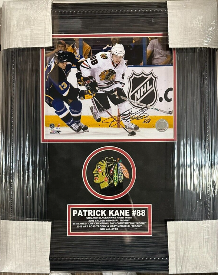 Patrick Kane Autographed Chicago Blackhawks 8x10 Photo Framed NHL