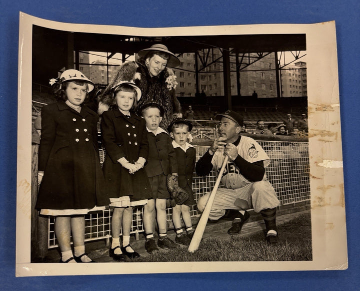 1951 George “Snuffy” Stirnweiss Original 7x9 Newspaper Wire Photo Indians