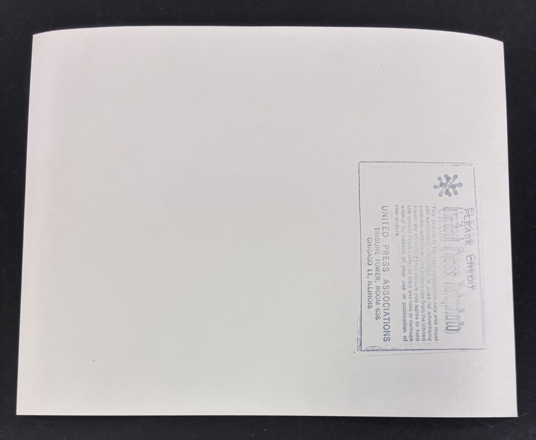 1957 Original 7x9 Newspaper Wire Photo Carrasquel Smith Cleveland Indians