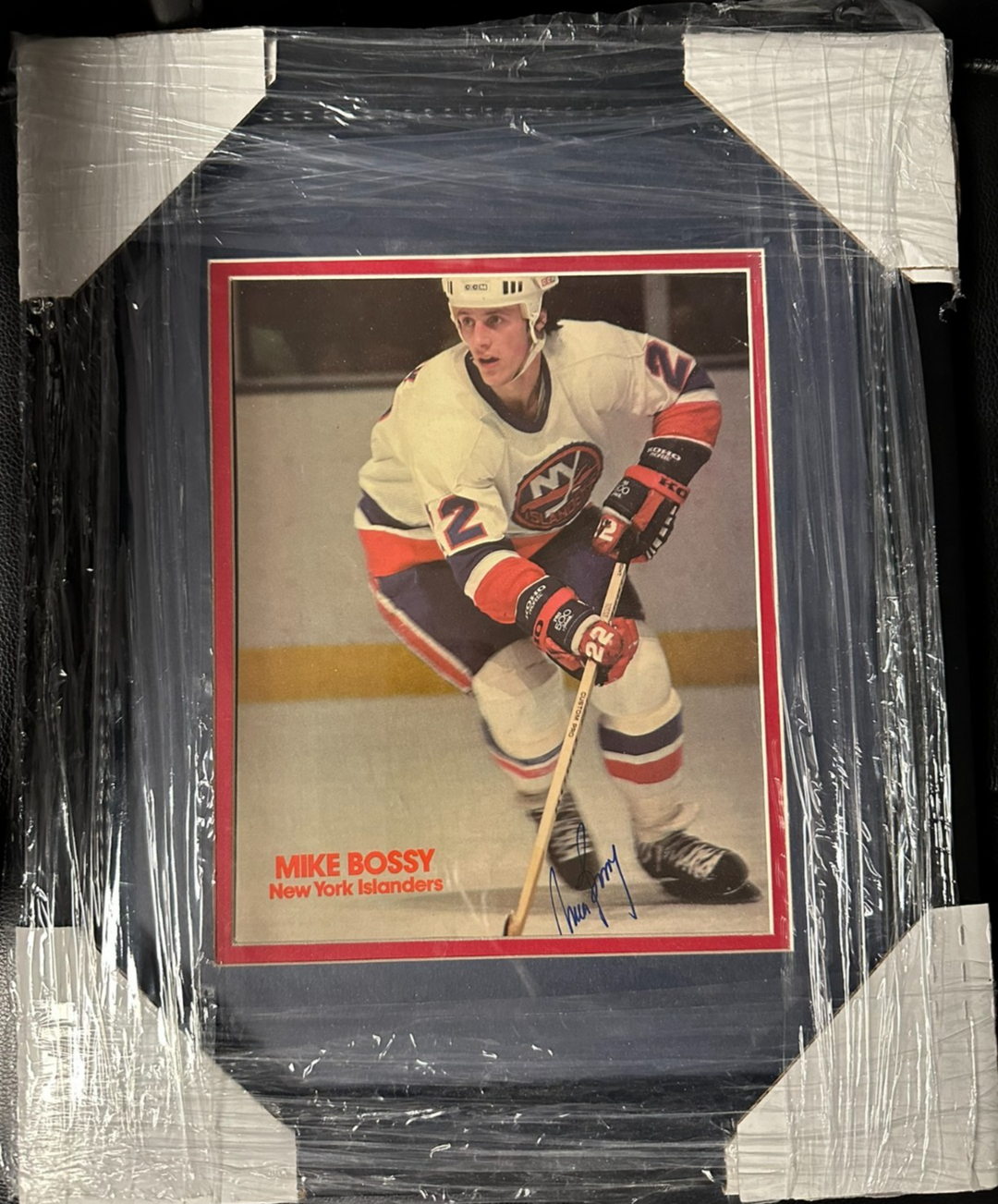 Mike Bossy Autographed New York Islanders 8x10 Photo Framed BAS HOF