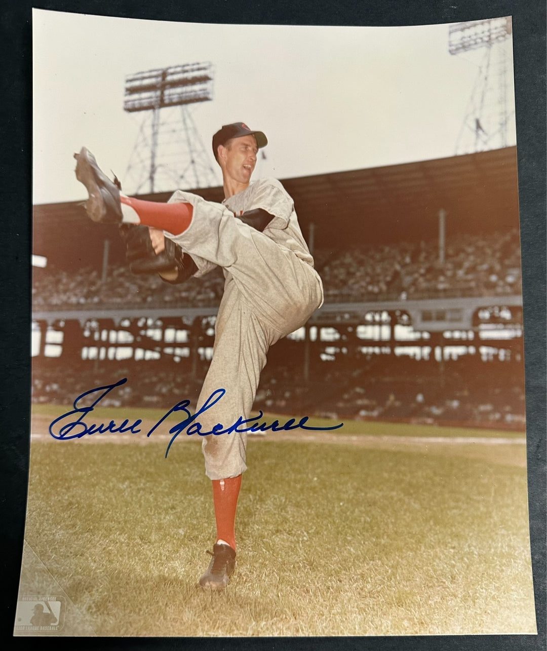 Ewell Blackwell Autographed Cincinnati Reds 8x10 Photo