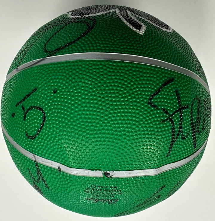 2007-08 Boston Celtics Team Autographed Basketball NBA Champions Pierce KG Allen