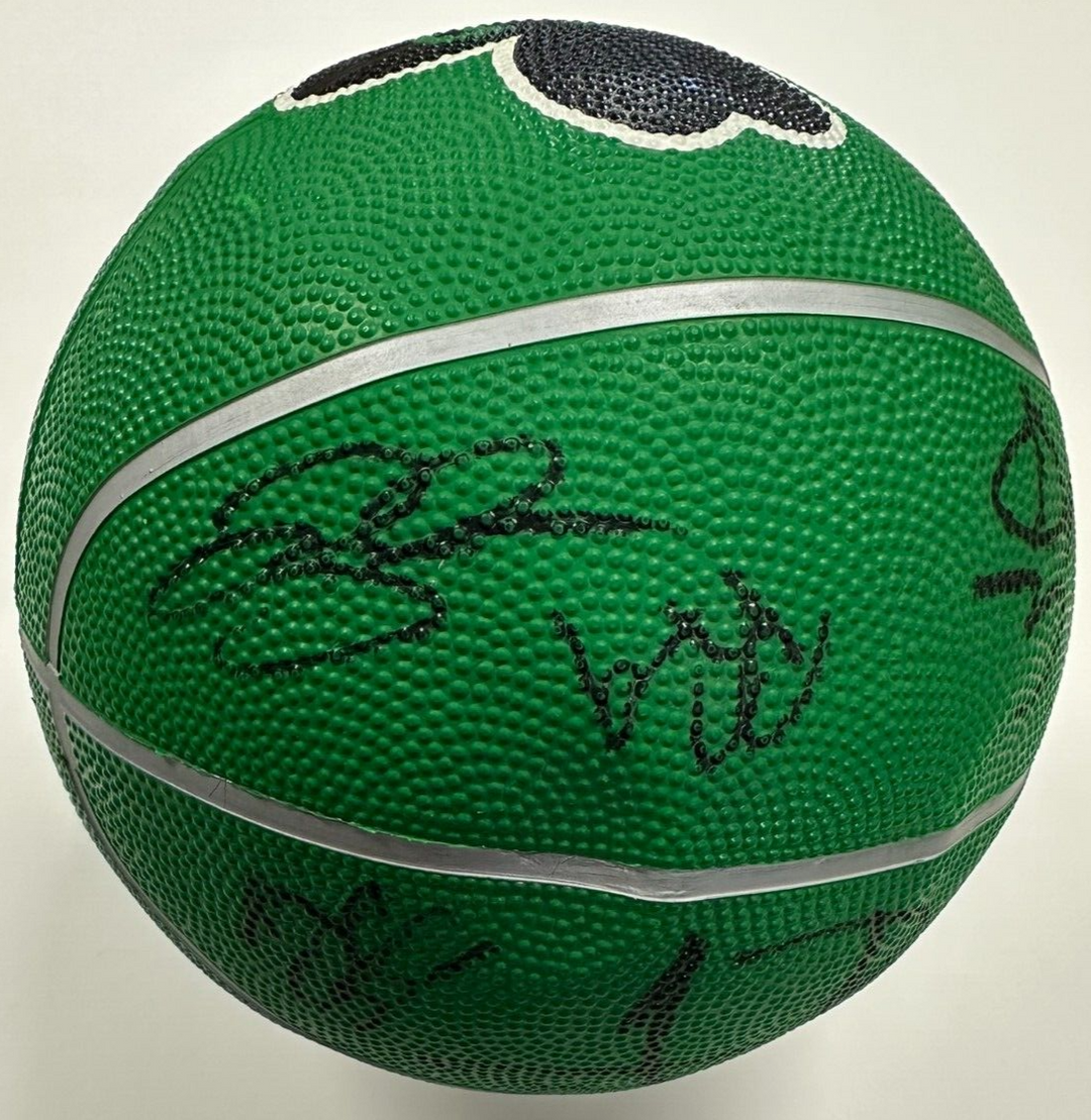 2007-08 Boston Celtics Team Autographed Basketball NBA Champions Pierce KG Allen