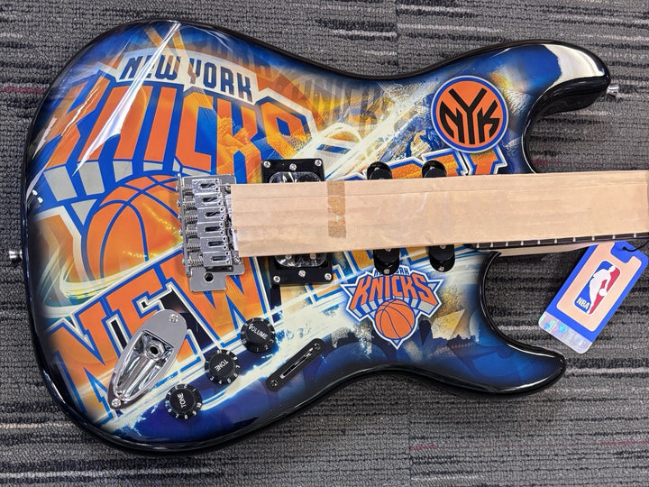 New York Knicks Northlander Electric Guitar With Case And Stand Limited 3/100